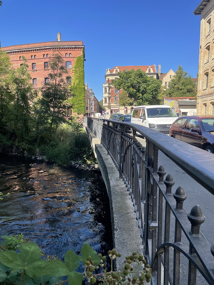 Mühlpfortenbrücke, Straße, Beton, Innenstadt, Reling, Fluss