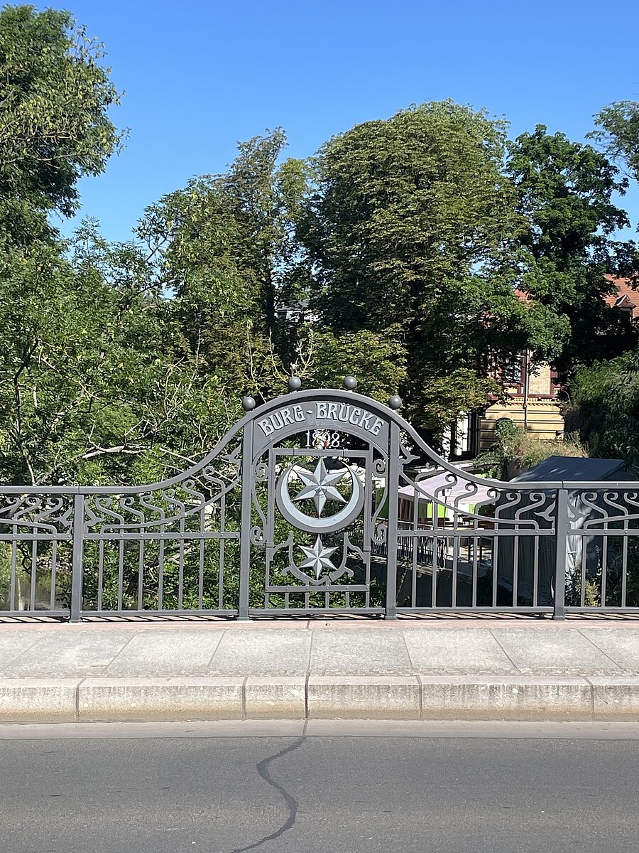 Brückenbogen, Burgbrücke, Moritzburg, Verbindung, Natur, Seitenansicht